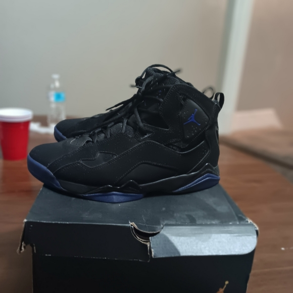 Men's Jordan six - Picture 3 of 4